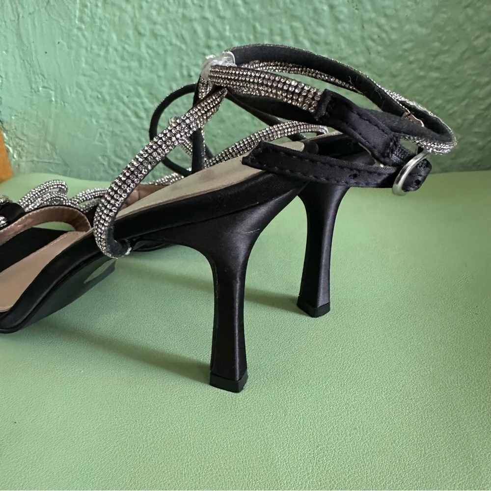 NWOB Rhinestone Ankle Strap Square Open Toe Sexy Stiletto Heeled Sandals sz 10